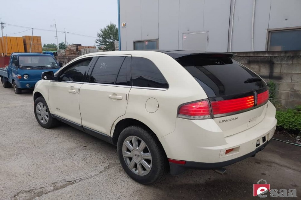 Lincoln MKX  2007-Side View